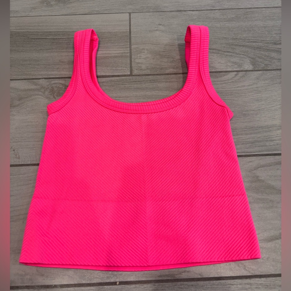 Gianni Bini Coral Crop Top